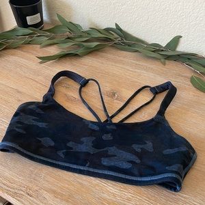 Lululemon “Free to Be” NEW